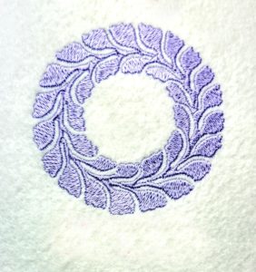 刺繍家紋の枝付藤輪-edatukifujiwa