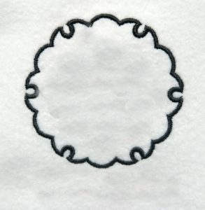 刺繍家紋の外郭としての雪輪-flmyukiwa