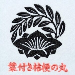 葉付き桔梗の丸