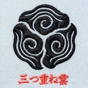 三つ重ね雲